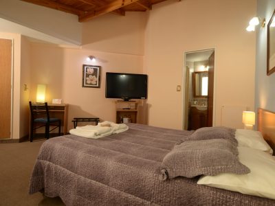 habitacion-superior-min-scaled.jpg